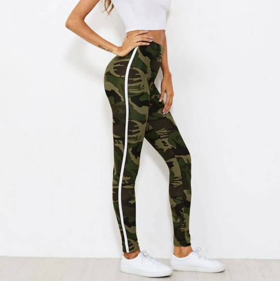 Pants - Camo print high waist leggings